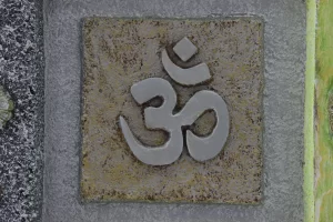 MANDALA DE LUZ HEBREO Y LA LETRA OM